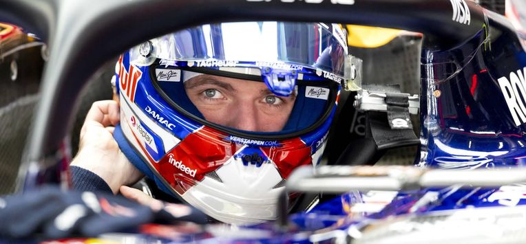 SHANGHAI - Max Verstappen (Red Bull Racing) voorafgaand aan de eerste vrije training op het Shanghai International Circuit in aanloop naar de Grote Prijs van China. SANDER KONING / ANP