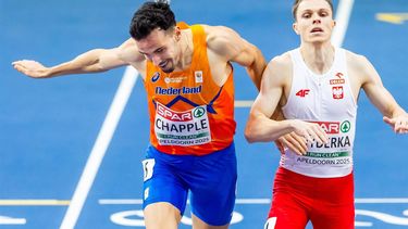 APELDOORN - Samuel Chapple  tijdens de 800 meter op de tweede dag van het EK Indoor atletiek in Omnisport Apeldoorn. ANP IRIS VAN DEN BROEK