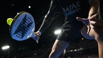 ROTTERDAM - Coello/Tapia (zwart) in actie tegen Cgingotto/Gallan (groen) tijdens de finale van het Decathlon Premier Padel Rotterdam in Ahoy. ANP FREEK VAN DEN BERGH