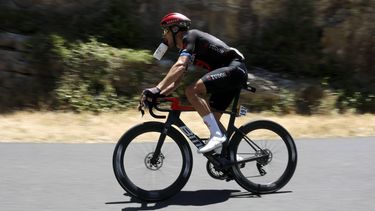 epa13094549 Italian cyclist Matteo Trentin of Tudor Pro Cycling Team in action during Stage 4 of the Tour de France, a 181.9 km route from Carcassonne to Foix, France, 07 July 2026.  EPA/YOAN VALAT