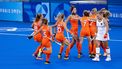 PARIJS - De Nederlandse hockeyvrouwen tijdens de groepswedstrijd  tegen Duitsland op de Olympische Spelen in Frankrijk. ANP IRIS VAN DEN BROEK