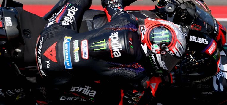epa13295838 Aprilia Racing rider Marco Bezzecchi of Italy in action during the MotoGP race at the Motorcycling Grand Prix of Indonesia at Mandalika Circuit in Mandalika, Indonesia, 11 October 2026.  EPA/MAST IRHAM