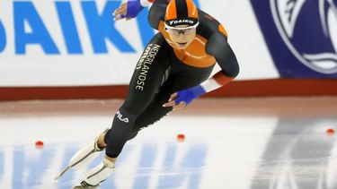 epa11159584 Femke Kok of the Netherlands competes in the Women’s 500m event at the ISU World Speed Skating Single Distances Championships in Calgary, Canada, 16 February 2024.  EPA/TODD KOROL