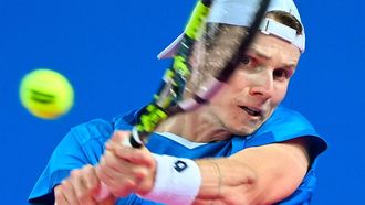 Dutch Jesper de Jong returns the ball to Canada's Felix Auger Aliassime during their men's singles semi-finals tennis match at the Open Occitanie ATP World Tour in Montpellier, southern France on February 1, 2025.  
Sylvain THOMAS / AFP