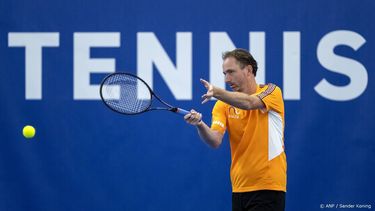 AMSTELVEEN - Matwe Middelkoop tijdens de training voorafgaand aan het vertrek van het TeamNL Davis Cupteam naar Split in aanloop naar de wedstrijd tegen Finland. ANP SANDER KONING