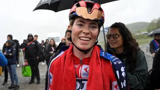 FDJ-Suez team's Dutch rider Demi Vollering celebrates finishing first the 7th stage of the 2025 La Vuelta Femenina cycling tour of Spain, a 152.6 km race from La Robla to Cotobello, on May 10, 2025. 
MIGUEL RIOPA / AFP