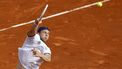 epa12018180 Tallon Griekspoor of Netherland in action during his first round match against Arthur Fils of France at the ATP Monte Carlo Masters tennis tournament in Roquebrune Cap Martin, France, 08 April 2025.  EPA/SEBASTIEN NOGIER