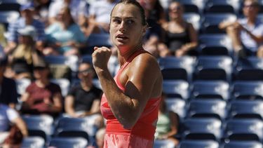 2023-09-02 11:49:42 epa10836227 Aryna Sabalenka of Belarus reacts to gaining a point to Clara Burel of France during their third round match at the US Open Tennis Championships at the USTA National Tennis Center in Flushing Meadows, New York, USA, 02 September 2023. The US Open runs from 28 August through 10 September.  EPA/SARAH YENESEL