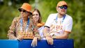 PARIJS - Koningin Maxima, prinses Alexia en koning Willem-Alexander juichen voor mountainbikester Puck Pieterse tijdens de mountainbike crosscountry finale op de Olympische Spelen in Frankrijk. ANP ROBIN VAN LONKHUIJSEN