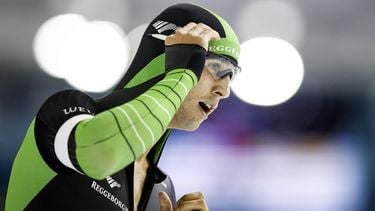 HEERENVEEN - Jenning de Boo na afloop van de 1.000 meter voor mannen tijdens de slotdag van het NK Afstanden in Thialf. De olympische winter werd afgetrapt met het driedaagse schaatstoernooi. ANP VINCENT JANNINK