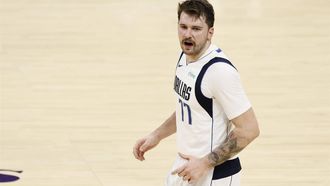 epa10990404 Dallas Mavericks forward-guard Luka Doncic reacts during the third quarter of the NBA basketball game between the Dallas Mavericks and the Los Angeles Lakers at Crypto.com Arena in Los Angeles, California, USA, 22 November 2023.  EPA/ETIENNE LAURENT  SHUTTERSTOCK OUT