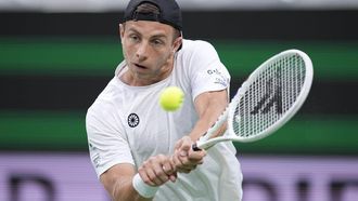 epa11213354 Tallon Griekspoor of the Netherlands in action against Alexander Zverev of Germany during the BNP Paribas Open tennis tournament in Indian Wells, California, USA, 10 March 2024.  EPA/RAY ACEVEDO