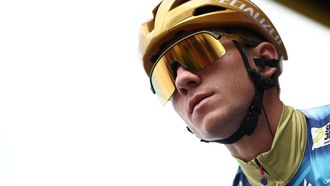 Soudal Quick-Step team's Belgian rider Remco Evenepoel reacts prior to the start of the 1st stage of the 77th edition of the Criterium du Dauphine cycling race, 195,8 km between Domérat and Montlucon, on June 8, 2025. 
Anne-Christine POUJOULAT / AFP