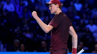Italy's Jannik Sinner celebrates winning against Germany's Alexander Zverev (not in picture) during the men's final singles match at the ATP Vienna Open tennis tournament in Vienna, Austria, on October 26, 2025. 
TOBIAS STEINMAURER / APA / AFP
