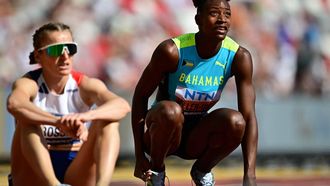 2023-08-20 09:54:03 epa10808784 Shaunae Miller-Uibo of Bahamas (R) reacts after a 400 Metres Women heat of the World Athletics Championships in Budapest, Hungary, 20 August 2023.  EPA/CHRISTIAN BRUNA
