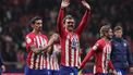 Atletico Madrid's French forward #07 Antoine Griezmann and teammates celebrate their victory at the end of the Spanish Copa del Rey (King's Cup) football match between Club Atletico de Madrid and Real Madrid CF at the Metropolitano stadium in Madrid on January 18, 2024. 
Thomas COEX / AFP