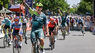 Bora - Hansgrohe rider Sam Welsford from Australia celebrates after winning the first stage of the Tour Down Under cycling race in Adelaide on January 16, 2024. 
Brenton EDWARDS / AFP