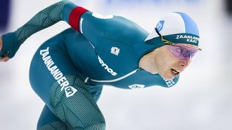 HEERENVEEN - Jorrit Bergsma in actie tijdens de 10000m mannen op de derde dag van het olympisch kwalificatietoernooi langebaanschaatsen in Thialf. ANP ROBIN VAN LONKHUIJSEN
