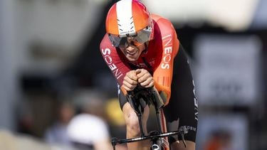 epa12062845 Samuel Watson from Britain of team Ineos Grenadiers competes in the Prologue of the Tour de Romandie cycling tour over 3.44km from Saint-Imier to Saint-Imier, Switzerland, 29 April 2025.  EPA/LAURENT GILLIERON