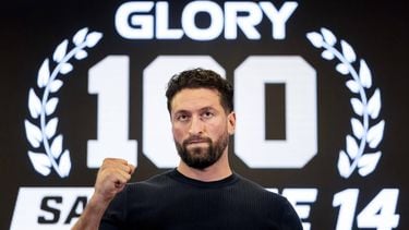 AMSTERDAM - Jamal Ben Saddik tijdens het weegmoment in aanloop naar het honderdste evenement van kickboksorganisatie Glory. Het grote jubileumevenement in Ahoy is dit jaar met een dag ingekort. ANP KOEN VAN WEEL