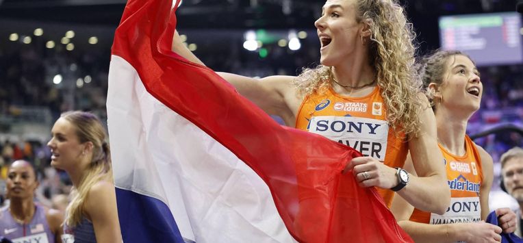 Netherlands' Lieke Klaver (C) celebrates after competing in the women's final 4x400 metres relay event during the World Athletics Indoor Championships Kujawy Pomorze 2026 in Torun, Poland on March 22, 2026. 
Wojtek RADWANSKI / AFP