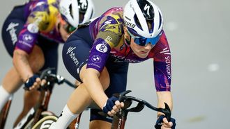APELDOORN - Lisa van Belle in actie op het onderdeel puntenkoers voor Lorena Wiebes tijdens de tweede dag van de Nederlandse Kampioenschappen baanwielrennen in Omnisport Apeldoorn. ANP VINCENT JANNINK