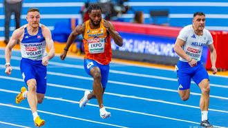 APELDOORN - Nsikak Ekpo tijdens de kwalificaties 60 meter op de derde dag van het EK Indoor atletiek in Omnisport Apeldoorn. ANP IRIS VAN DEN BROEK