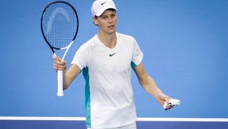 2023-10-03 22:56:26 epa10897475 Jannik Sinner of Italy celebrates after winning his semi-final match against Carlos Alcaraz of Spain in the China Open tennis tournament in Beijing, China, 03 October 2023.  EPA/MARK R. CRISTINO