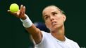 2022-06-28 11:36:26 epa10038064 Arantxa Rus of the Netherlands serves in the women's first round match against Catherine Harrison of the US at the Wimbledon Championships, in Wimbledon, Britain, 28 June 2022.  EPA/NEIL HALL   EDITORIAL USE ONLY