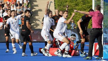 2023-08-21 18:05:24 epa10811918 Germany players react after scoring the 2-0 lead during the men’s group stage match Germany vs Netherlands at the EuroHockey Championships 2023 in Moenchengladbach, Germany, 21 August 2023.  EPA/RONALD WITTEK