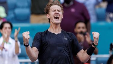 epa12842719 Sebastian Korda of USA reacts after winning the match against Carlos Alcaraz of Spain during the Men's Singles Third Round match at the 2026 Miami Open tennis tournament at the Hard Rock Stadium in Miami, Florida, USA, 22 March 2026.  EPA/CRISTOBAL HERRERA-ULASHKEVICH