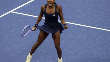 epa13221292 Coco Gauff of the USA reacts after defeating Iva Jovic of the USA during their Women’s Singles round 4 match of the US Open Tennis Championships at the USTA Billie Jean King National Tennis Center in Flushing Meadows, New York, USA, 07 September 2026.  EPA/BRIAN HIRSCHFELD