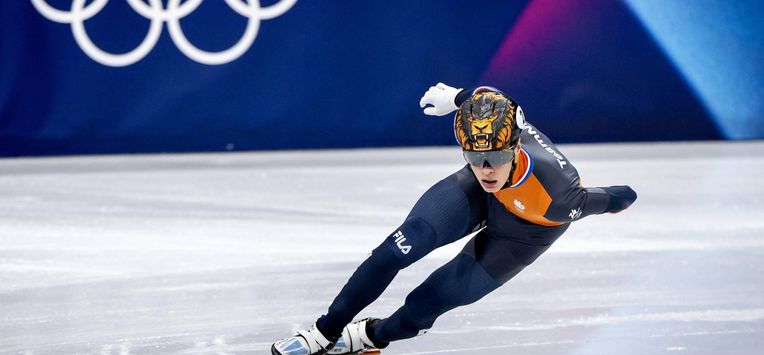 MILAAN - Jens van ’t Wout tijdens de kwartfinales voor de 1000 meter bij het shorttrack schaatsen in de Milano Ice Skating Area op de Olympische Winterspelen van Milaan. SEM VAN DER WAL / ANP