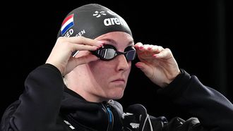 Netherlands' Marrit Steenbergen gets readu to compete in a semi-final of the women's 200m freestyle swimming event during the LEN European Aquatics Championships at the Olympic Aquatic Centre in Saint-Denis, northern suburbs of Paris, on August 12, 2026. 
SEBASTIEN BOZON / AFP