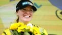 ROTTERDAM - Charlotte Kool viert haar overwinning op het podium tijdens de tweede etappe van de Tour de France Femmes, de Ronde van Frankrijk voor vrouwen, van Dordrecht naar Rotterdam. De meerdaagse wielerronde behoort tot de UCI Women's WorldTour en duurt tot en met 18 augustus. ANP BAS CZERWINSKI