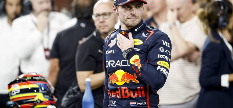 ABU DHABI - Max Verstappen (Red Bull Racing) op het Yas Marina Circuit na het winnen van de Abu Dhabi Grand Prix. Lando Norris (McLaren), die als derde eindigde, pakte de wereldtitel. ANP SANDER KONING