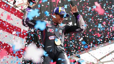 epa12857694 Aprilia Racing rider Jorge Martin of Spain celebrates his first place finish in the MotoGP sprint race for the Motorcycling Grand Prix of the United States at the Circuit Of The Americas racetrack in Austin, Texas, USA, 28 March 2026. The 2026 Motorcycling Grand Prix of the United States will be held on 29 March 2026.  EPA/DUSTIN SAFRANEK