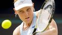 ROSMALEN - Suzan Lamens (NED) in actie tegen Naomi Osaka (JPN) op de vijfde dag van het Libema Open tennis toernooi in Rosmalen. ANP SANDER KONING