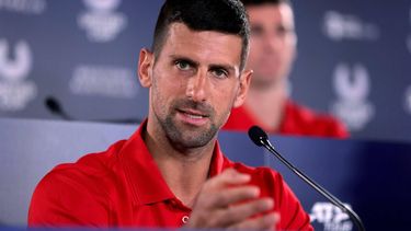 epa11049144 Novak Djokovic of Serbia speaks during a press conference during the 2024 United Cup at RAC Arena in Perth, Australia, 30 December 2023.  EPA/RICHARD WAINWRIGHT  AUSTRALIA AND NEW ZEALAND OUT