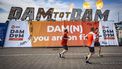 ZAANDAM - Deelnemers aan de recreatieloop tijdens de 37e editie van de Dam tot Damloop. ANP ROBIN UTRECHT