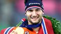 HAMAR - Wereldkampioen sprint Thomas Krol (NED) met de gouden medaille tijdens de huldiging op de tweede dag van het WK sprint in het Vikingskipet stadion op 4 maart 2022 in Hamer, Noorwegen. ANP VINCENT JANNINK