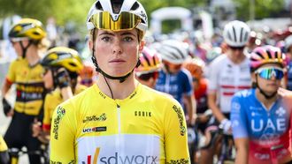 epa10866398 Demi Vollering from Netherlands of team SD Worx reacts during the third and last stage, a 131,9 km race between Vernier and Nyon at the women's Tour de Romandie Feminin UCI World Tour cycling race in Vernier, Switzerland, 17 September 2023.  EPA/JEAN-CHRISTOPHE BOTT