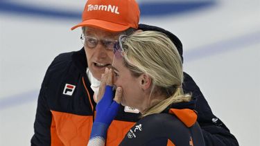 Netherlands' Irene Schouten wins the women's speed skating 3000m event during the Beijing 2022 Winter Olympic Games at the National Speed Skating Oval in Beijing on February 5, 2022. 
WANG Zhao / AFP