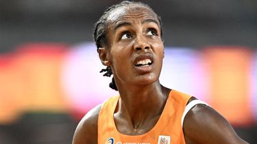 2023-08-23 19:48:22 Netherlands' Sifan Hassan reacts after the women's 5000m heats during the World Athletics Championships at the National Athletics Centre in Budapest on August 23, 2023. 
Jewel SAMAD / AFP