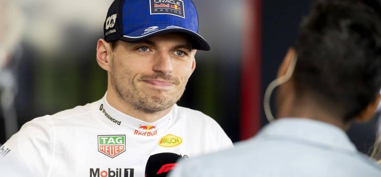 MELBOURNE - Max Verstappen (Red Bull Racing) staat de pers te woord nadat hij is uitgevallen in Q1 in de kwalificatie op het Albert Park Circuit in aanloop naar de Grote Prijs van Australië. SANDER KONING / ANP