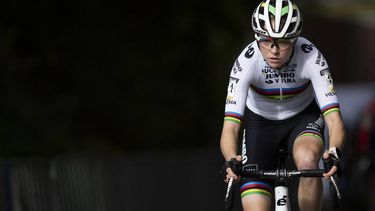 2023-10-22 02:00:00 Team Jumbo–Visma's Dutch rider Fem Van Empel cycles during the women's elite race at the 