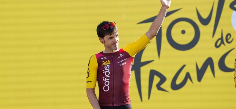 epa13080837 Spanish Cyclist Ion Izagirre during the presentation of the Tour de France 2026 in Barcelona, Spain, 02 July 2026. The 113th edition of the race is scheduled to take place from 04 to 26 July 2026  EPA/Alejandro Garcia