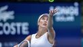 epa11252231 Danielle Collins of the US in action against Elena Rybakina of Kazakhstan during their women's final match of the 2024 Miami Open tennis tournament, in Miami, Florida, USA, 30 March 2024.  EPA/CRISTOBAL HERRERA-ULASHKEVICH