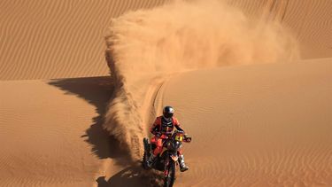 Australian Daniel Sanders competes in Stage 10 of the Dakar Rally 2025, between Haradh and Shubaytah, Saudi Arabia, on January 15, 2025. 
Valery HACHE / AFP