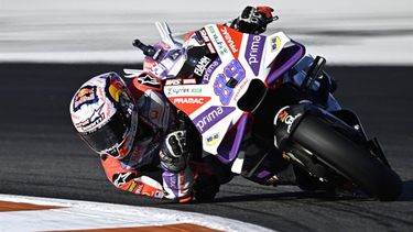 2023-11-24 15:40:40 Ducati Spanish rider Jorge Martin rides during the second free practice session of the MotoGP Valencia Grand Prix at the Ricardo Tormo racetrack in Cheste, on November 24, 2023. 
JAVIER SORIANO / AFP